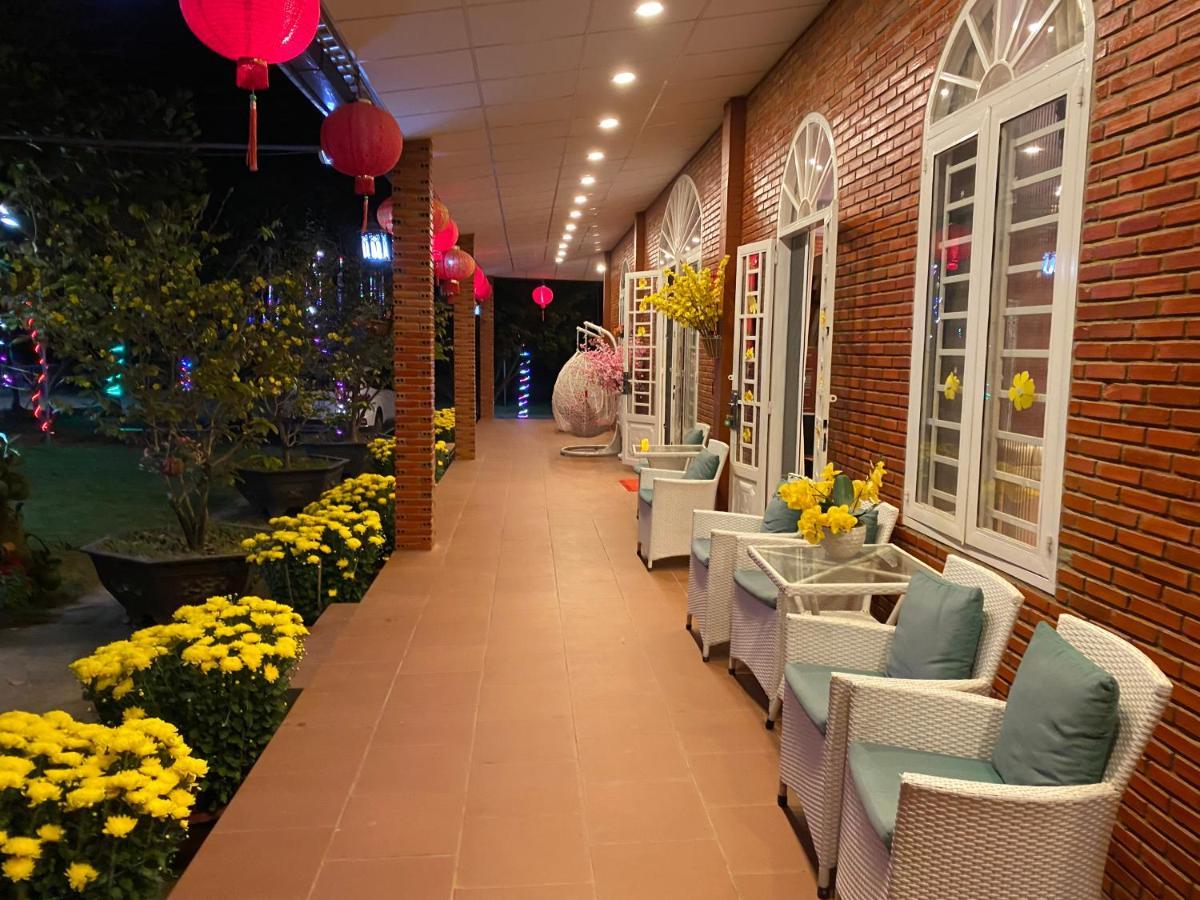 Family Garden House At Tri An Lake, Dong Nai Phu Cuong Exterior photo